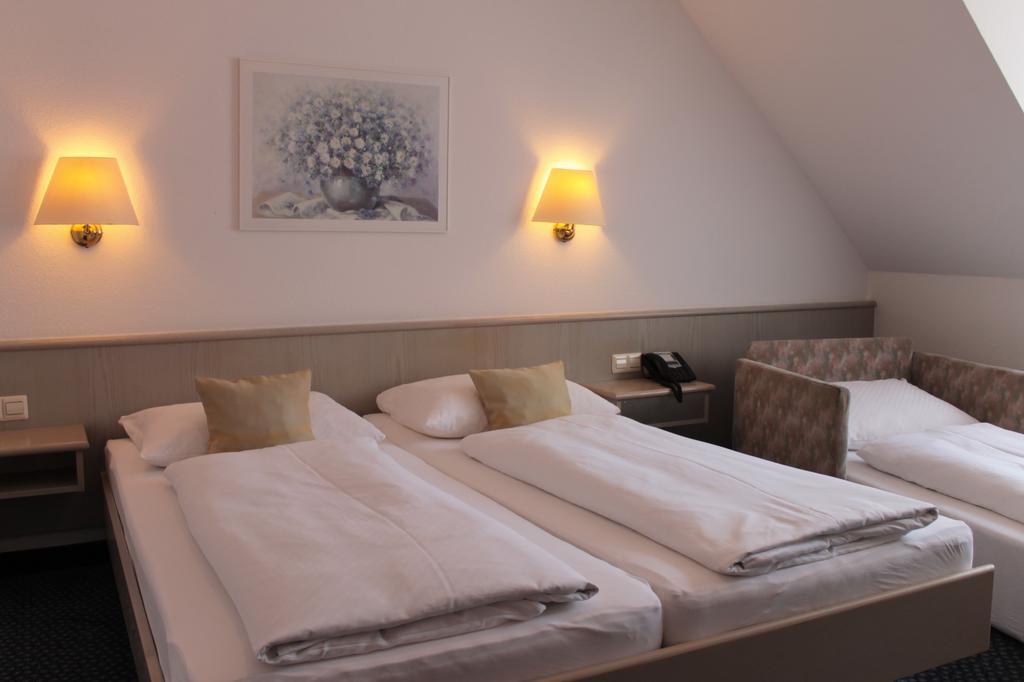 Hotel Hirschengarten Freiburg im Breisgau Zimmer foto